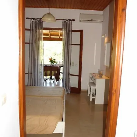 Papoulas Apartmán Liapades